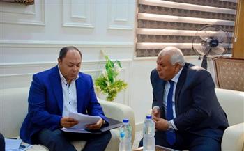 محافظ الوادي الجديد يبحث مع رئيس هيئة تنمية الصعيد المشروعات التنموية المشتركة