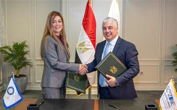 اقتصادية قناة السويس والأكاديمية العربية للعلوم الإدارية توقعان بروتوكول تعاون لتنمية الموارد البشرية 