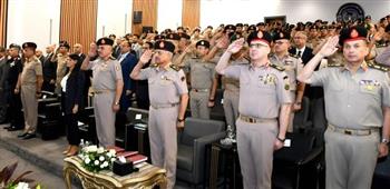 الفريق أول عبد المجيد صقر يشهد مناقشة البحث الرئيسى لمركز الدراسات الإستراتيجية للقوات المسلحة