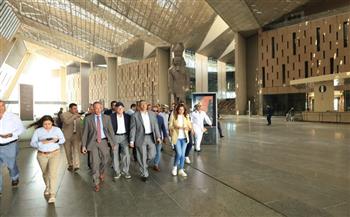 محافظ الجيزة يستقبل مستشار الرئيس لمتابعة الاستعدادات النهائية بالطرق والمحاور المؤدية للمتحف المصري الكبير