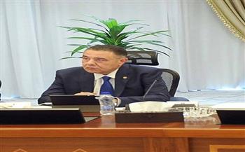 محافظ البحر الأحمر يشيد بجهود اللجنة الطبية العليا بمجلس الوزراء في تنفيذ قوافل مجانية 