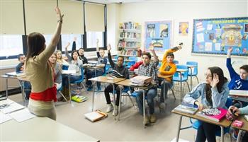 معلمة أمريكية تفقد عملها في أول يوم بسبب فيديو على "تيك توك"