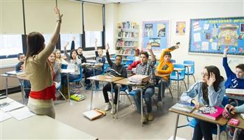 معلمة أمريكية تفقد عملها في أول يوم بسبب فيديو على "تيك توك"