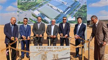 رئيس اقتصادية قناة السويس ونائب محافظ الإسماعيلية يشهدان وضع حجر أساس مشروعي "للملابس الجاهزة" و "للمنسوجات" 