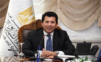 وزير الرياضة يُهنئ يحيى النوساني بفوزه على لاعب إسرائيل في الإسكواش 