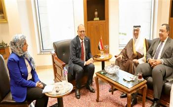 وزير العمل يلتقي السفير السعودي في القاهرة لتعزيز آليات تنقل الأيدي العاملة