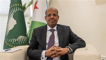 رئيس مفوضية الاتحاد الإفريقي يهنئ بول بيا بإعادة انتخابه رئيسًا للكاميرون