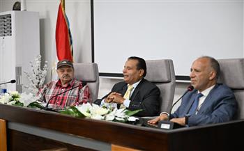 "رؤية مستقبلية لعناصر الفنون الشعبية" في ختام مناقشات الندوة العلمية بمهرجان الإسماعيلية 