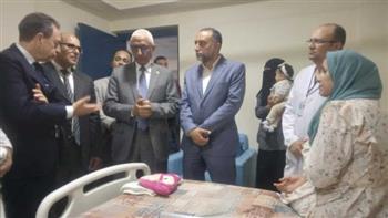 السفير الفرنسي يتفقد مستشفى العريش العام