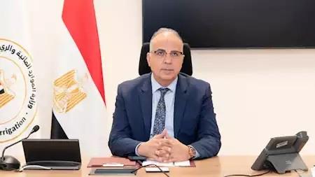 وزير الري يبحث موقف منظومة تطهيرات المجاري المائية وأعمال التطوير الجارية