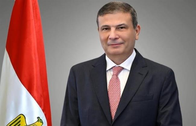 استعدادا للموسم الشتوي.. وزير الزراعة يوجه بتكثيف الأنشطة الإرشادية وتشكيل لجان للمرور على الجمعيات الزراعية