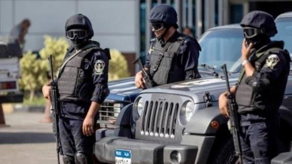أمن القاهرة يضبط 4 عناصر جنائية وسيدة تخصصوا في سرقة الهواتف المحمولة والسيارات