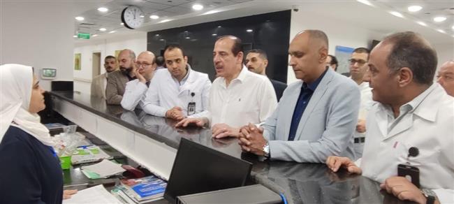 نائب وزير الصحة يتفقد منشآت طبية بمحافظة الغربية ويُشيد بأداء الأطقم الطبية