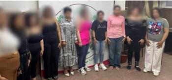  ضبط 10 سيدات بتهمة ممارسة الأعمال المنافية للآداب بمقابل مالي في القاهرة