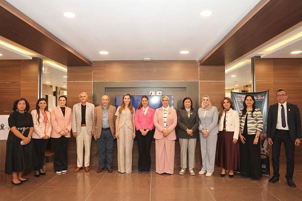 المستشارة أمل عمار  تتفقد مؤسسة ومستشفى بهية الشيخ زايد