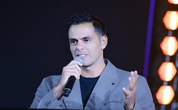 هشام خرما يشعل احتفالية عالمية بالقاهرة الجديدة بـ "حلوة بلادي"