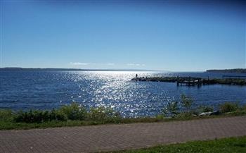 علماء يكشفون لغزًا عمره قرون.. دوي يشبه المدفع ينبعث من بحيرة