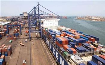 تداول 16 ألف طن من البضائع و1017 شاحنة بمختلف أنواعها بموانئ البحر الأحمر 