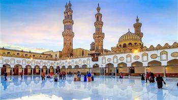 بثلاث لغات إندونيسية.. الأزهر الشريف يوجّه رسائل تشجيعية لزيارة المتحف المصري الكبير