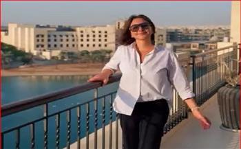 إليسا تتجه إلى العقبة استعدادًا لحفلها المنتظر في الأردن