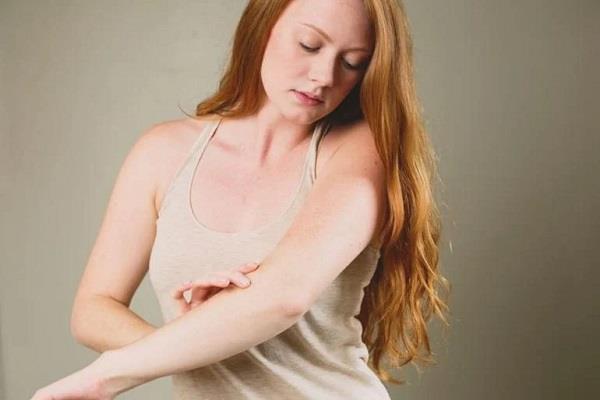 خرافات لا تعرفها المرأة عن علامات التمدد بالجسم