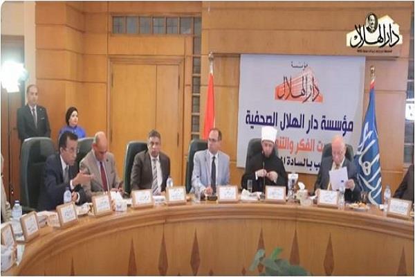 صالون الهلال.. زياد عبد التواب يطرح فكرة الاستفادة من الخوارزميات في الخطاب الديني (فيديو)