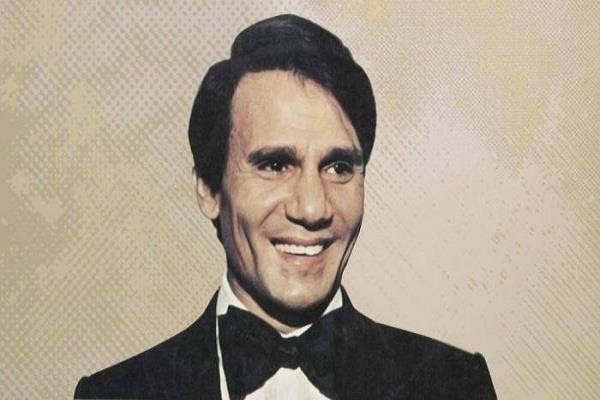 أسرة عبد الحليم حافظ تعلن غلق الزيارات مؤقتًا تمهيدًا لإطلاق تطبيق لحجزها بمقابل رمزي  
