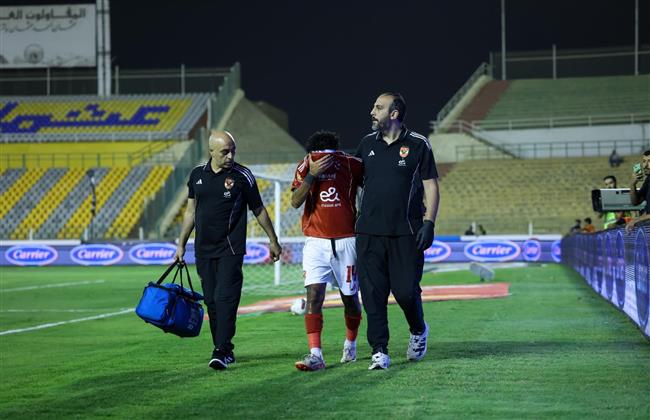 طبيب الأهلي يكشف تفاصيل إصابة حسين الشحات وياسر إبراهيم 