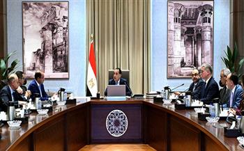 رئيس الوزراء يستعرض جهود تجهيز الشركات الحكومية للطرح وسُبل تنشيط البورصة