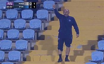 يورتشيتش يقود بيراميدز أمام الجيش الرواندي من المدرجات