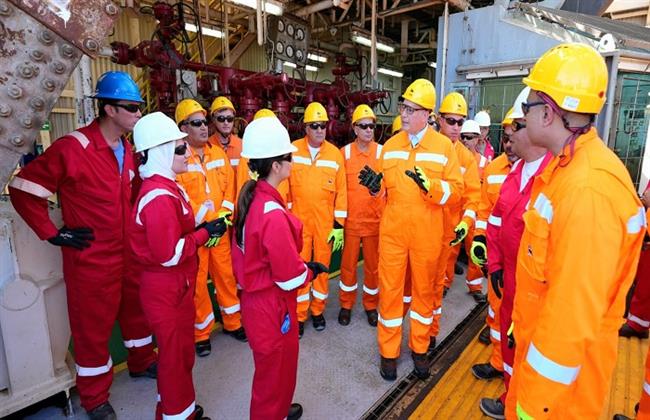 وزير البترول  يتفقد الحفار البحري «القاهر-2» استعدادًا لحفر بئر جديدة لإيني الإيطالية في البحر المتوسط