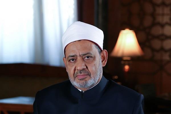 شيخ الأزهر يهنئ العناني بفوزه مديرًا عامًّا لليونسكو: "فوزٌ لمصر وريادتها الثقافية والحضارية"
