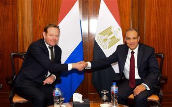 وزير الخارجية يُجري مشاورات سياسية مع نظيره الهولندي