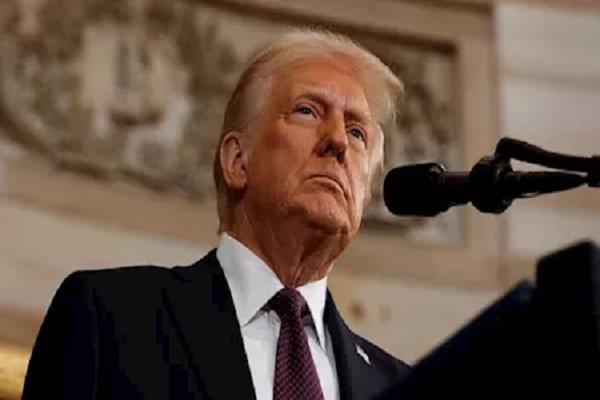 تقارير: ترامب يوقف المسار الدبلوماسي مع فنزويلا تمهيدًا لتصعيد عسكري محتمل ضد مادورو
