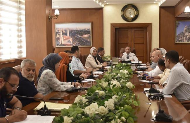 محافظ بورسعيد يعقد اجتماعًا لمتابعة أعمال تقنين أوضاع أراضي الدولة