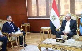 نائب وزير الصحة يبحث مع محافظ الغربية سبل تطوير المنظومة الصحية