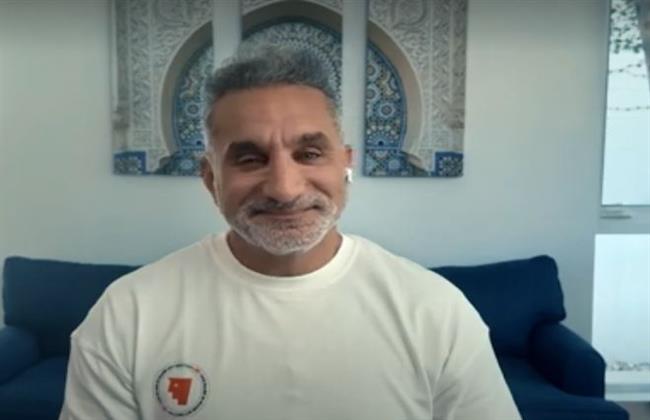 باسم يوسف: فقدت أهلية إني أكون طبيب وبقالي 15 سنة محطتش إيدي على عيان