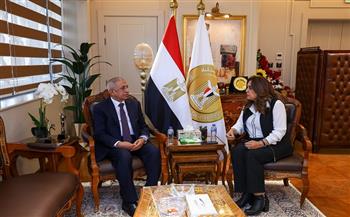 منال عوض تبحث مع رئيس الأكاديمية العربية للعلوم والتكنولوجيا ملفات التعاون المشتركة
