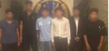 ضبط 6 طلاب لقيامهم بالتعدي على آخرين أمام إحدى المدارس بالقاهرة