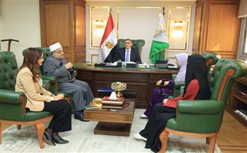 محافظ الجيزة يكرم أوائل الثانوية الأزهرية على مستوى الجمهورية من أبناء المحافظة 