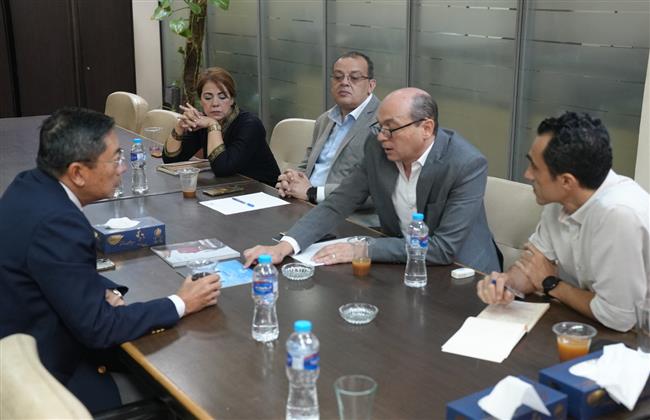 رئيس صندوق التنمية الثقافية يبحث مع سفير سنغافورة سبل التعاون الثقافي المشترك