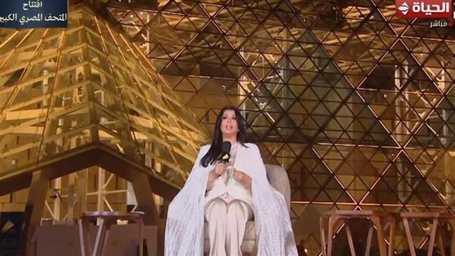 منى الشاذلي:"احتفالية المتحف الكبير دي متخصش مصر بس.. دي للعالم كله"  