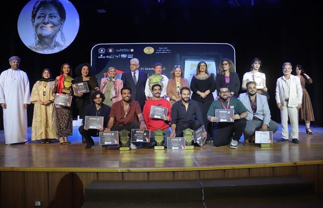 ملتقى القاهرة الدولي للمسرح الجامعي يختتم دورته السابعة.. الروماني «Revelation» أفضل عرض متكامل  