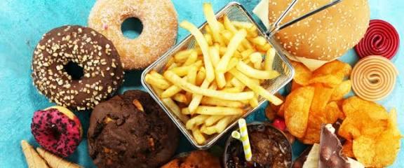 الدكتور‭ ‬حسن‭ ‬حمدي‭ :‬الطرق‭ ‬المثلى‭ ‬للوقاية‭ ‬من‭ ‬الكوليسترول‭ ‬والدهون‭ ‬الثلاثية