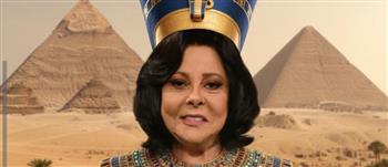 "وزنك تاريخ".. إسعاد يونس تحتفل بافتتاح المتحف المصري الكبير 