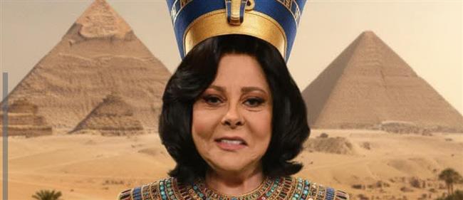 "وزنك تاريخ".. إسعاد يونس تحتفل بافتتاح المتحف المصري الكبير 