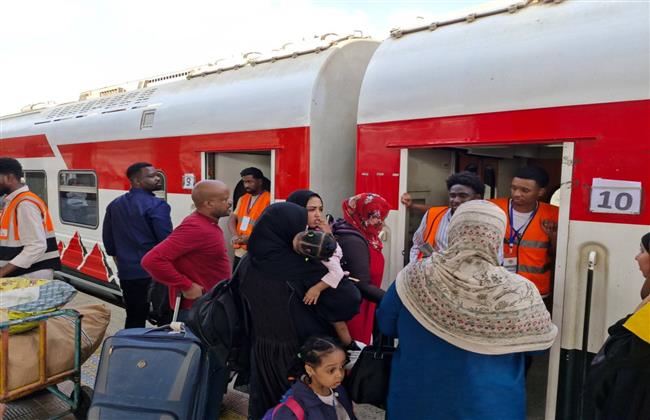 السكة الحديد تسيّر الرحلة الثلاثين لنقل الأشقاء السودانيين ضمن مشروع "العودة الطوعية"