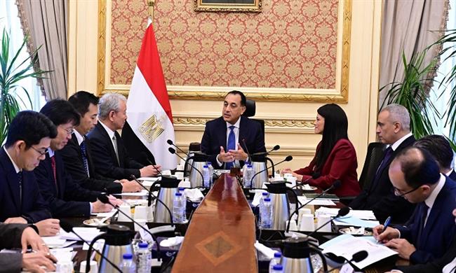 رئيس الوزراء يلتقي رئيس الوكالة اليابانية للتعاون الدولي "الجايكا"