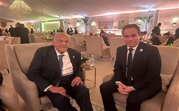 رئيس "الوطنية للإعلام" يلتقي الدكتور مجدي يعقوب في المتحف المصري الكبير ويبحث سرعة إنتاج قصة حياته