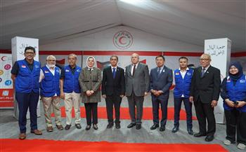 وزير شئون المسلمين السنغافوري يشيد بالجهود المصرية في تقديم المساعدات الإنسانية للفلسطينيين